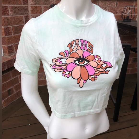 Vans Tops - NWT Vans crop T-shirt